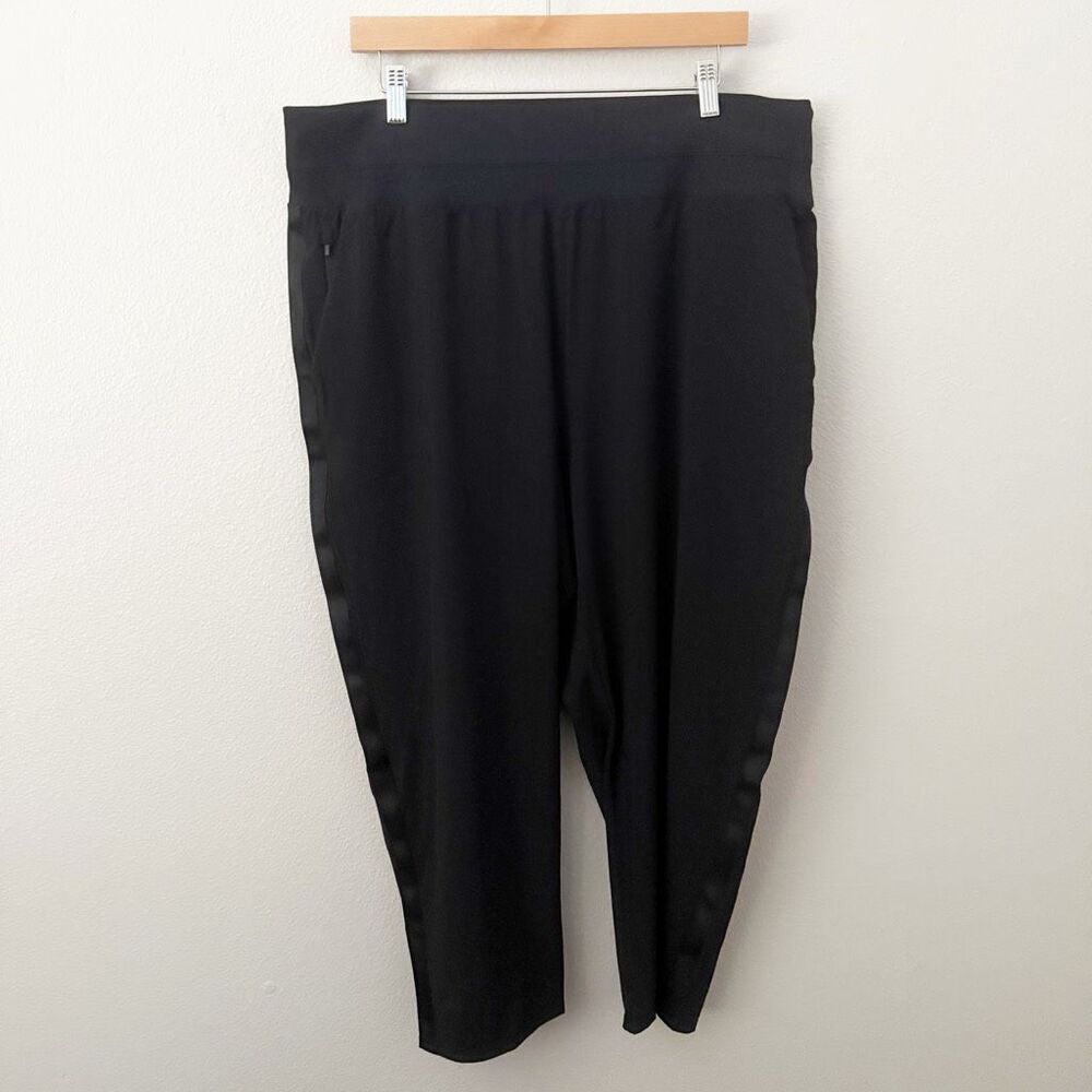 ATHLETA | Nolita Slim Cropped Tapered Leg Cut Stretch Waist Jogger Style | 18 - Picture 3 of 10